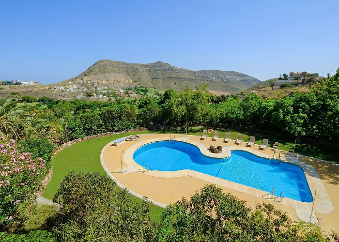 Envia Almeria & Golf اغوادولس